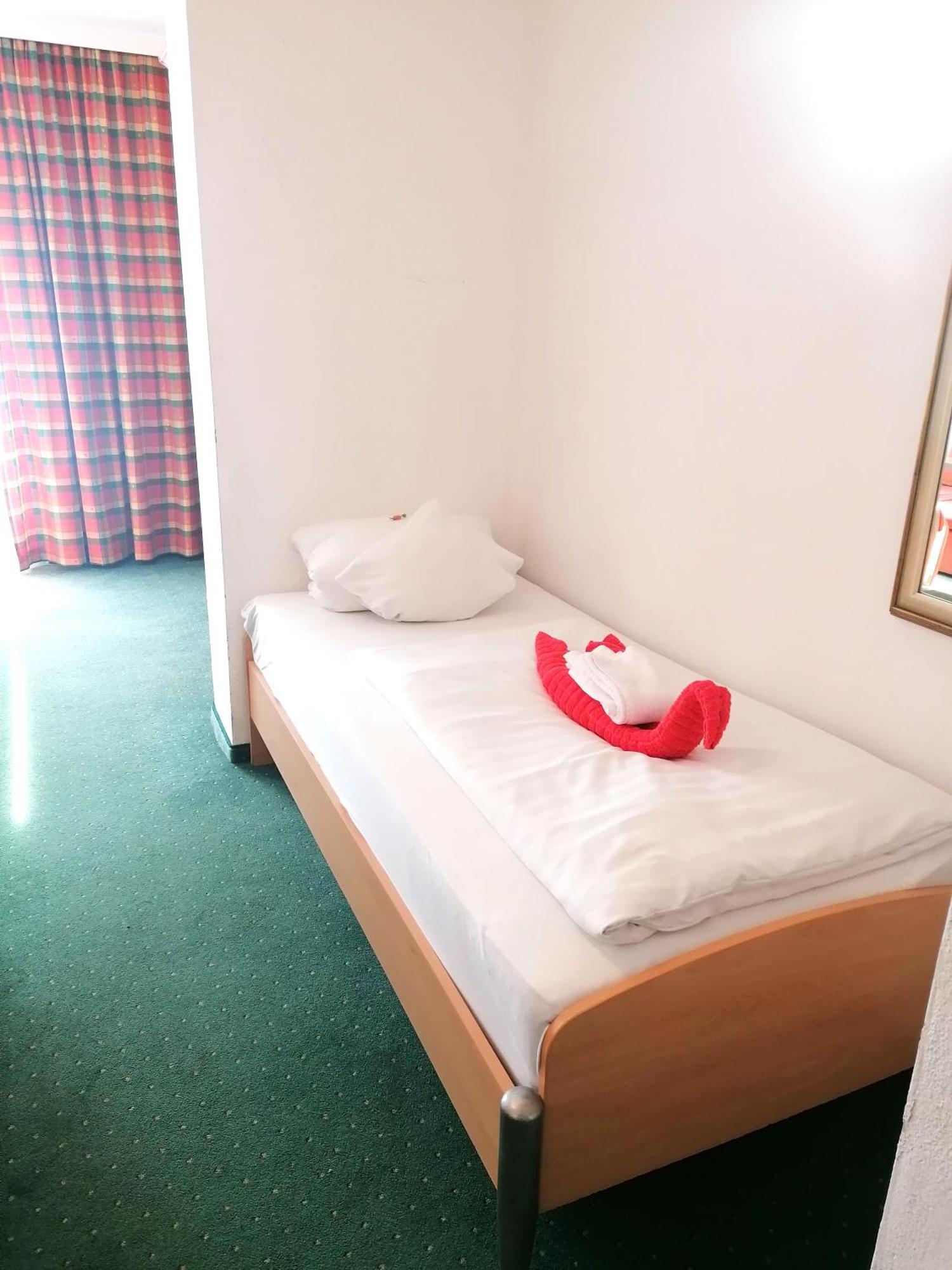 Hotel Vanda Irschen Екстериор снимка